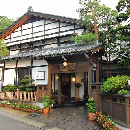 Отель Oyado Yamakyu Такаяма Экстерьер фото